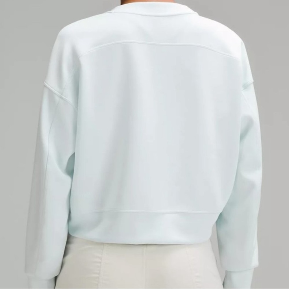 Lululemon women’s softstream oversized crewneck! - Picture 2 of 5